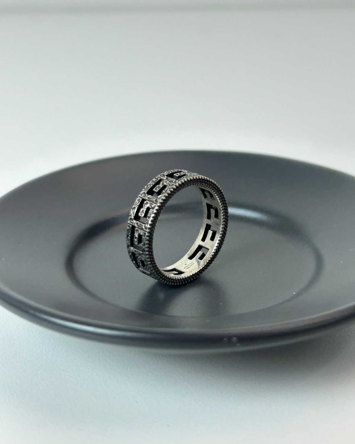 Gucci Square G Arabesque Ring - Aged Silver - View 1