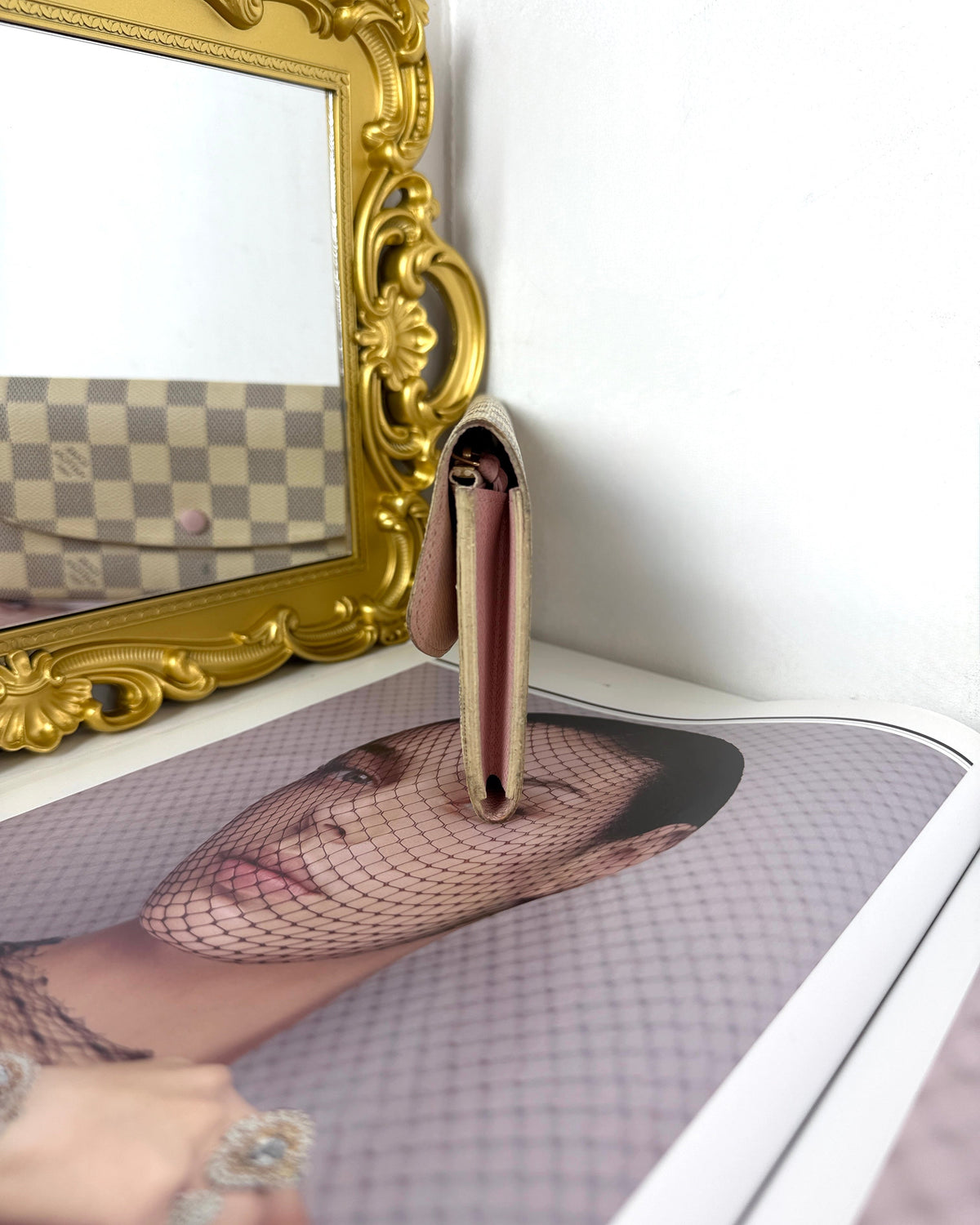 Louis Vuitton Emilie Wallet - Damier Azur, Rose Ballerine - View 4