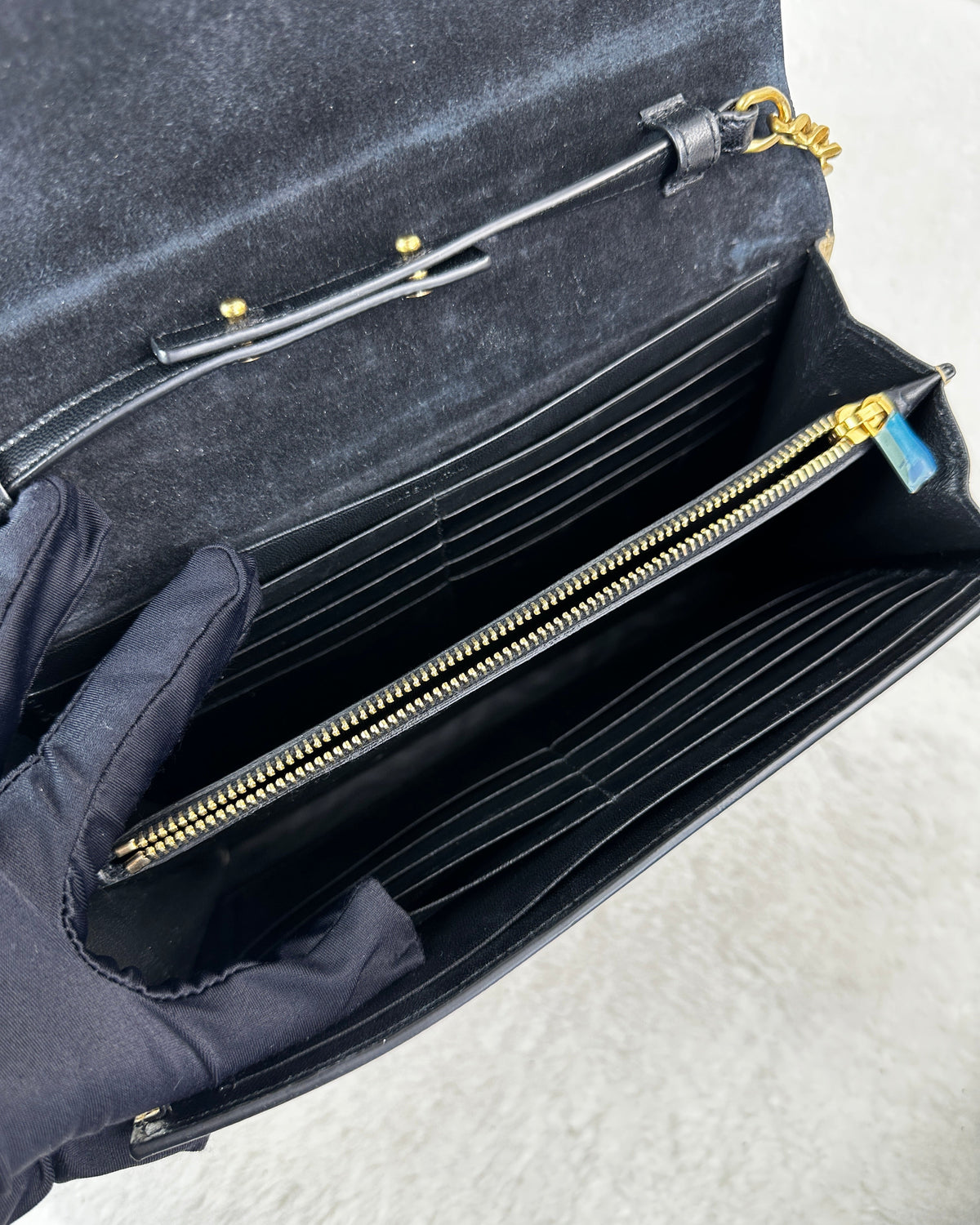 Saint Laurent Kate Medium Chain Wallet - Metallic Gold - View 6