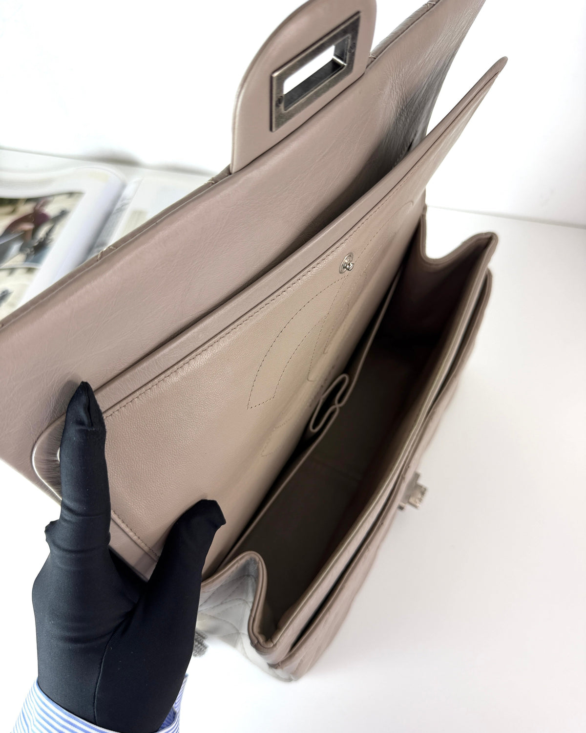 Chanel 2.55 Reissue Flap Bag - Light Grey - View 7