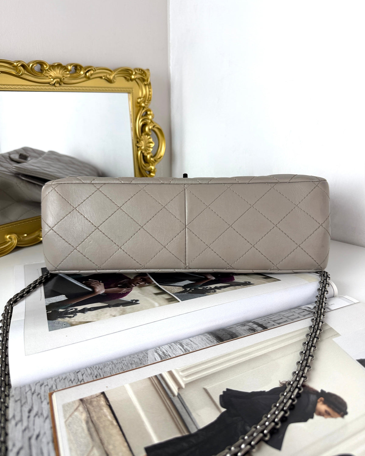 Chanel 2.55 Reissue Flap Bag - Light Grey - View 5