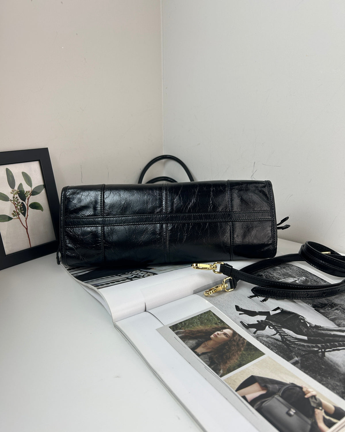 Prada Bonnie Medium Leather Handbag - Black - View 5