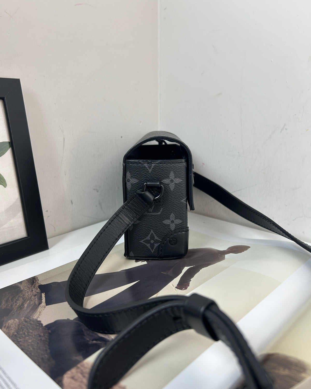 Louis Vuitton Steamer Wearable Wallet - Monogram Eclipse - View 3