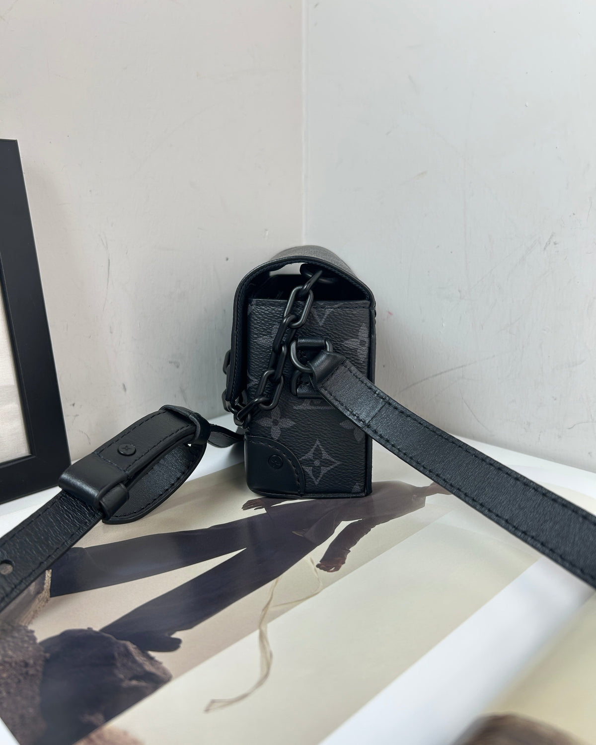 Louis Vuitton Steamer Wearable Wallet - Monogram Eclipse - View 4