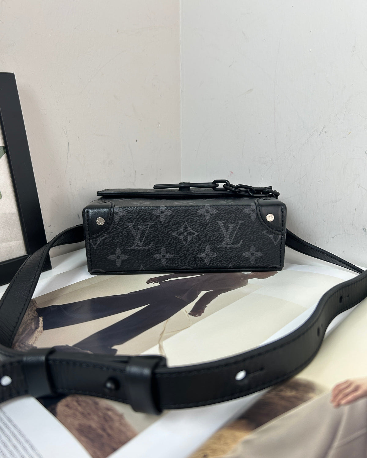 Louis Vuitton Steamer Wearable Wallet - Monogram Eclipse - View 5