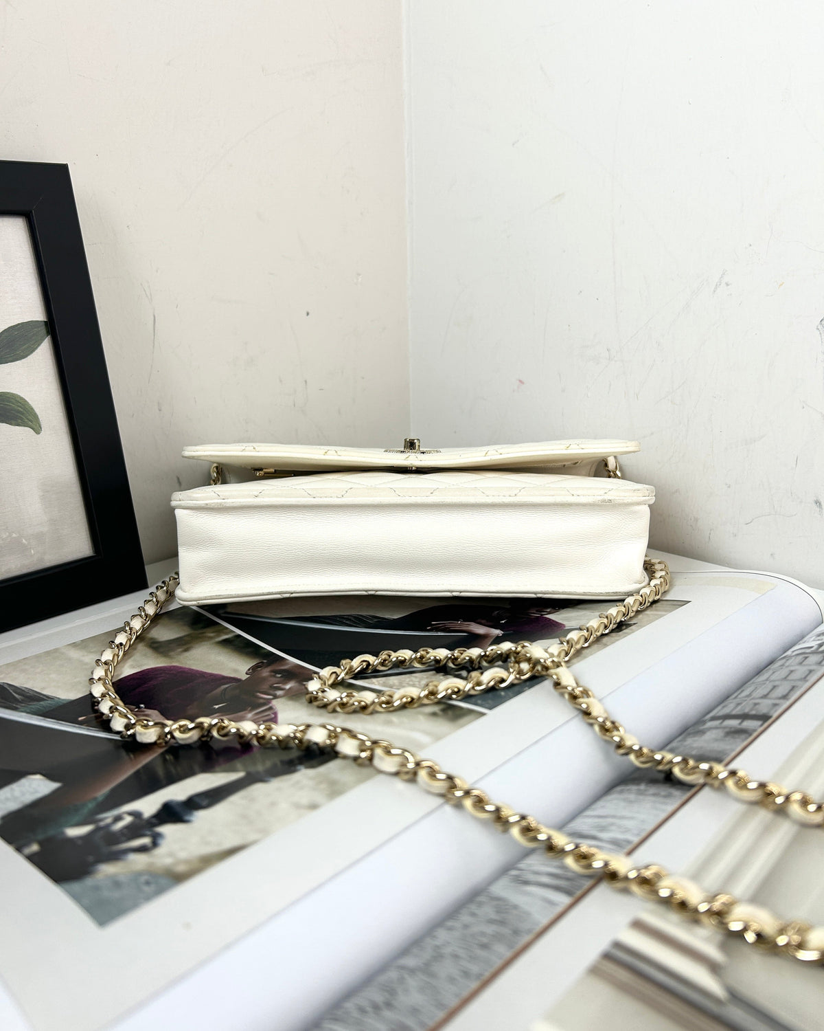 Chanel Wallet on Chain with Top Handle - White - View 5