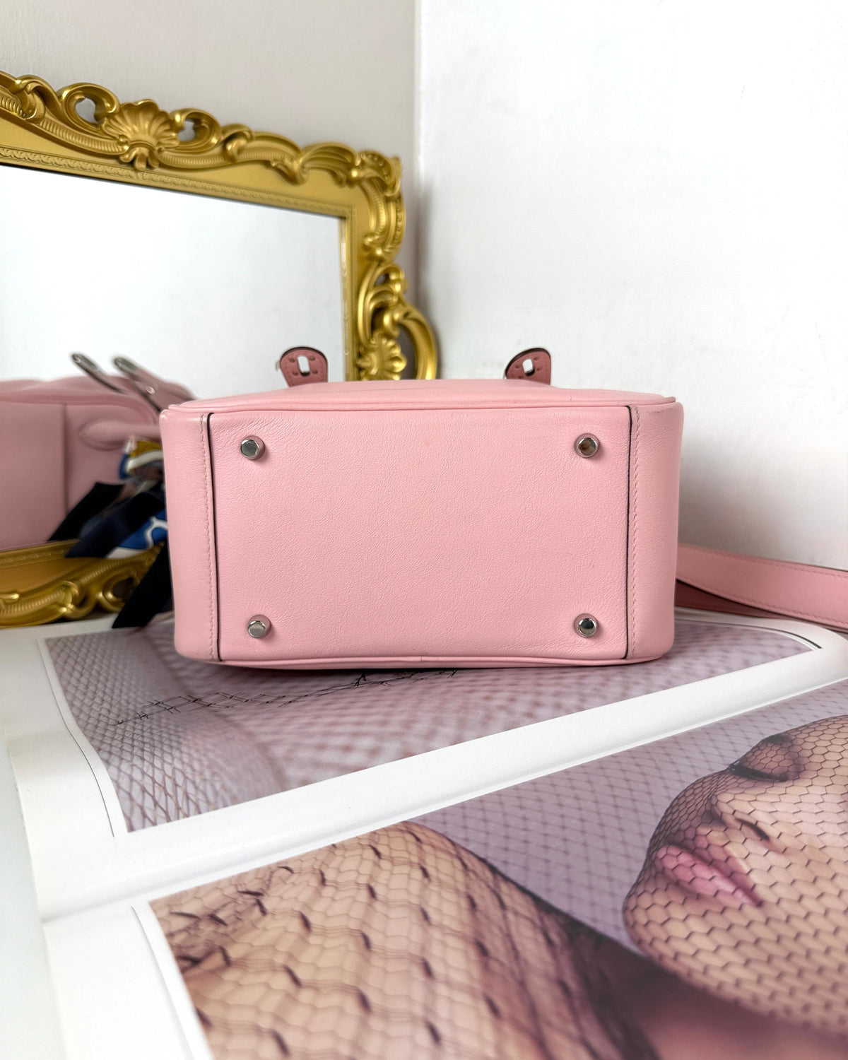 Hermès Mini Lindy 20 Bag - 3Q Rose Sakura - View 5