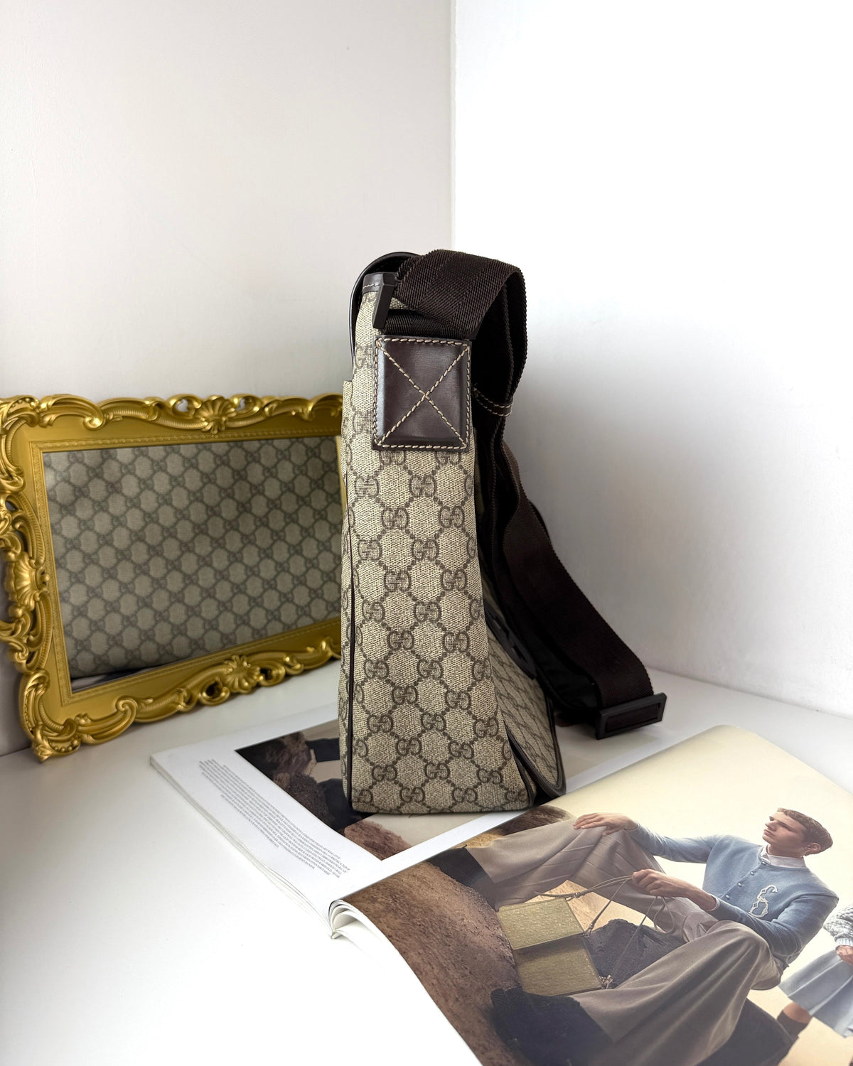 Gucci Interlocking G Large Messenger Bag - View 4
