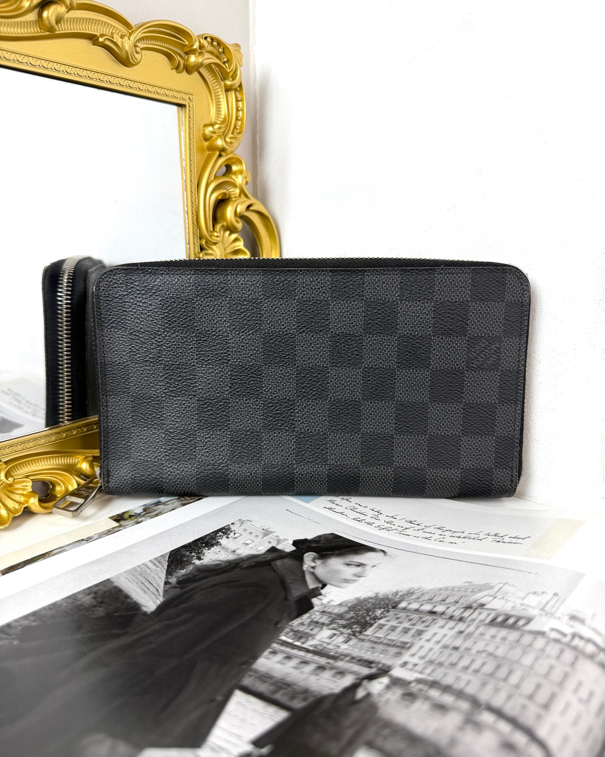 Louis Vuitton Zippy Wallet Horizontal - Graphite - View 2