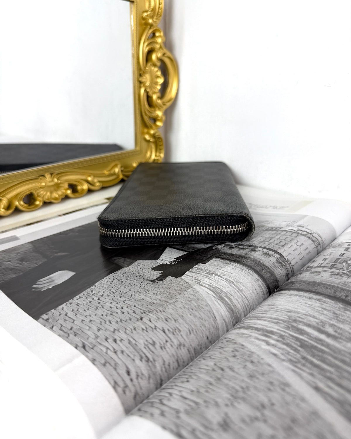 Louis Vuitton Zippy Wallet Horizontal - Graphite - View 3