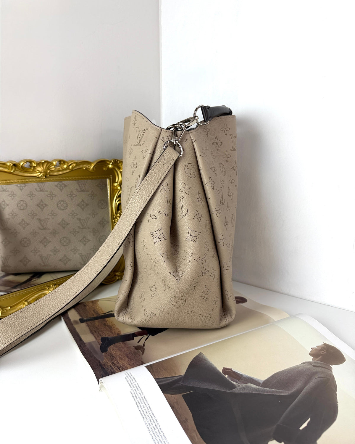 Louis Vuitton Babylone PM Hobo Bag - Galet - View 3