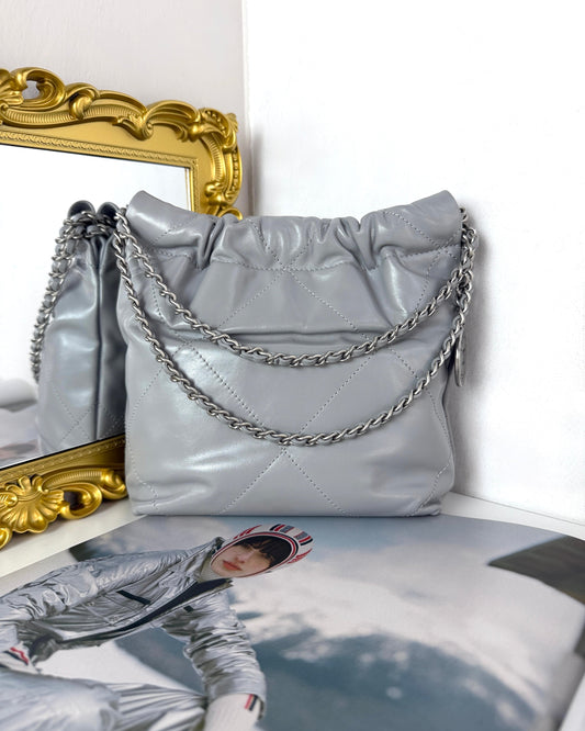 Chanel 22 Mini Handbag - Light Grey - View 2