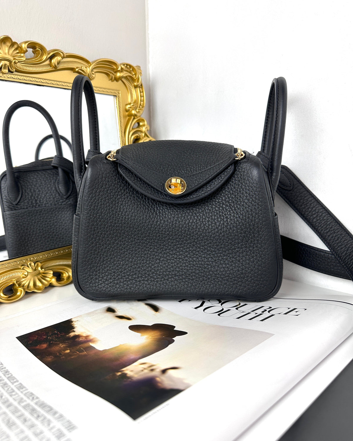 Hermès Mini Lindy Bag - Black - View 1