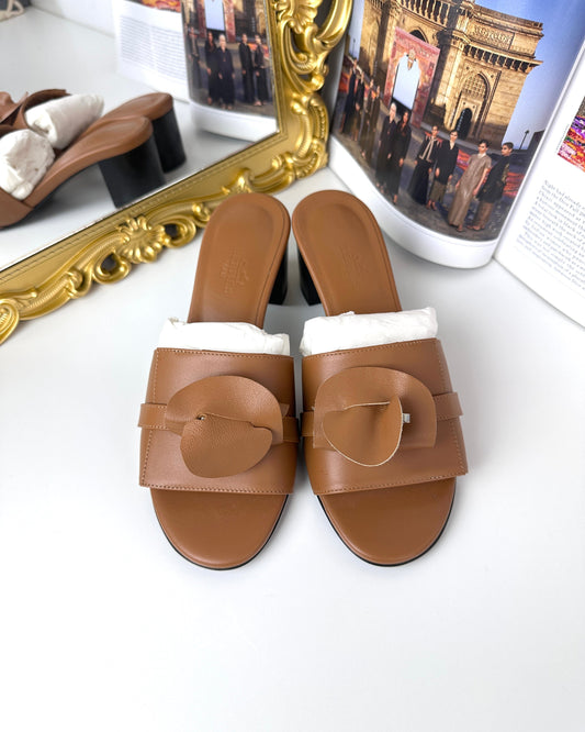 Hermès Giulia 50 Sandal - Natural - View 1
