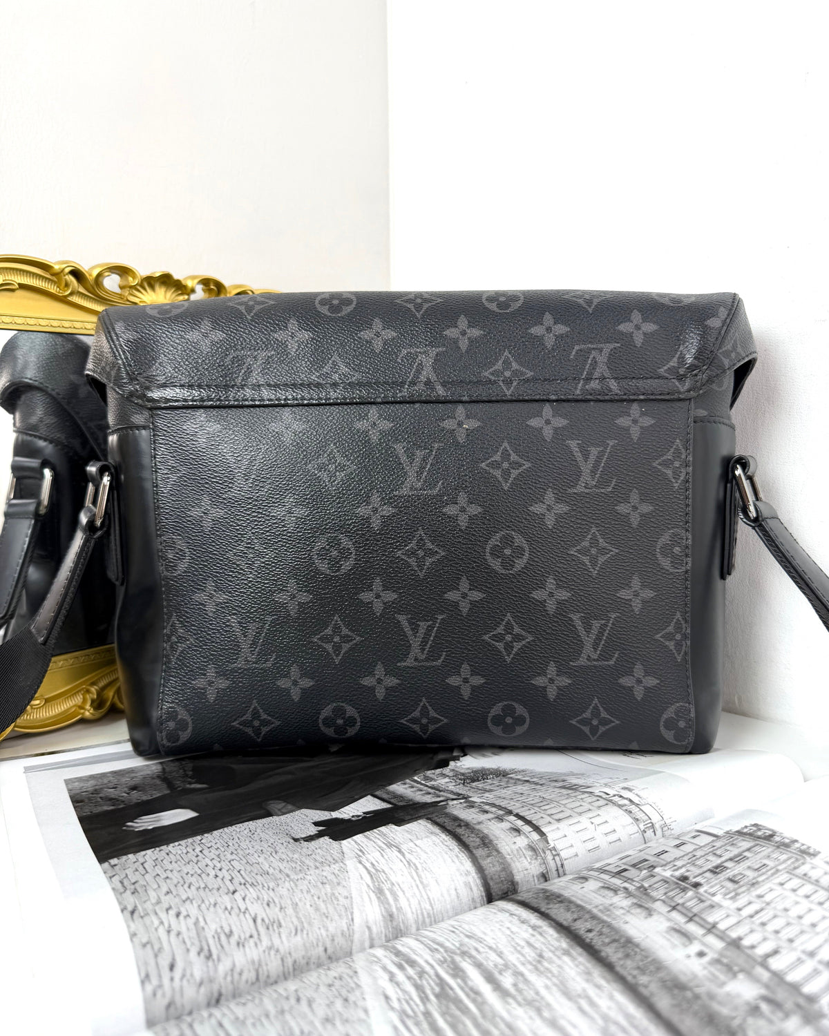 Louis Vuitton Messenger PM Voyager - Monogram Eclipse - View 2
