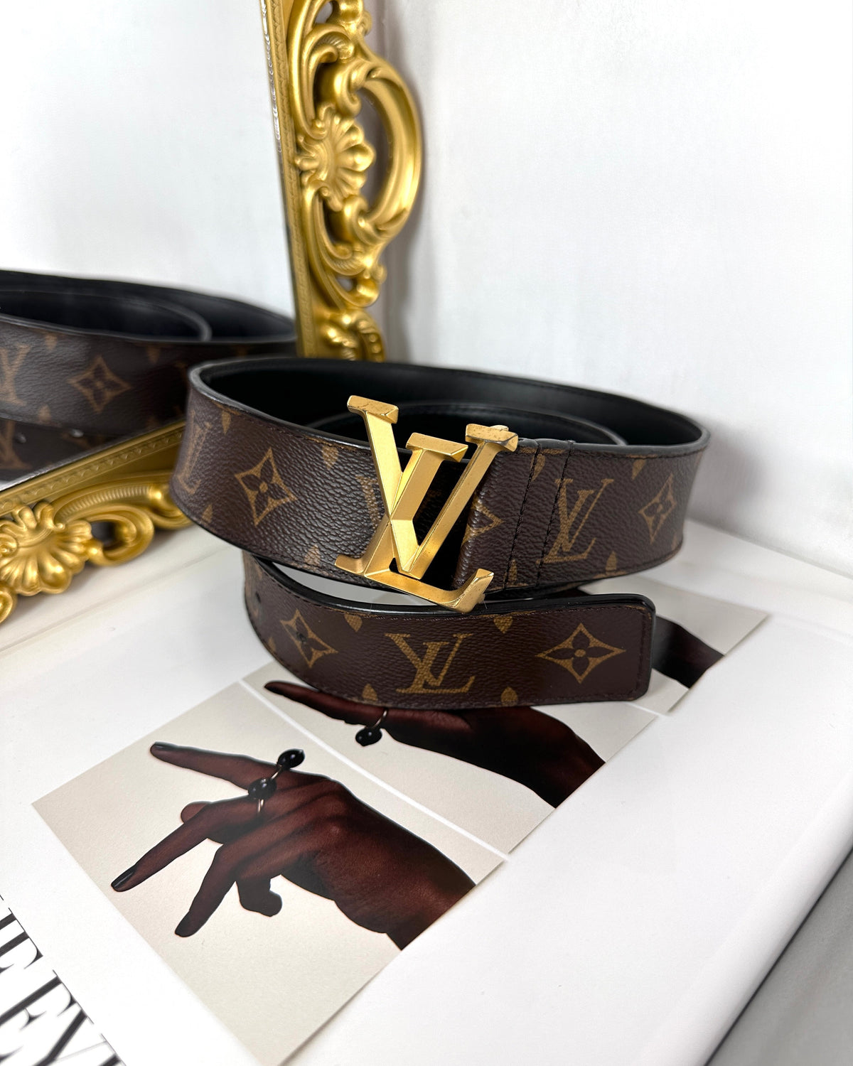 Louis Vuitton Initiales Reversible Belt - Marron, Black - View 1