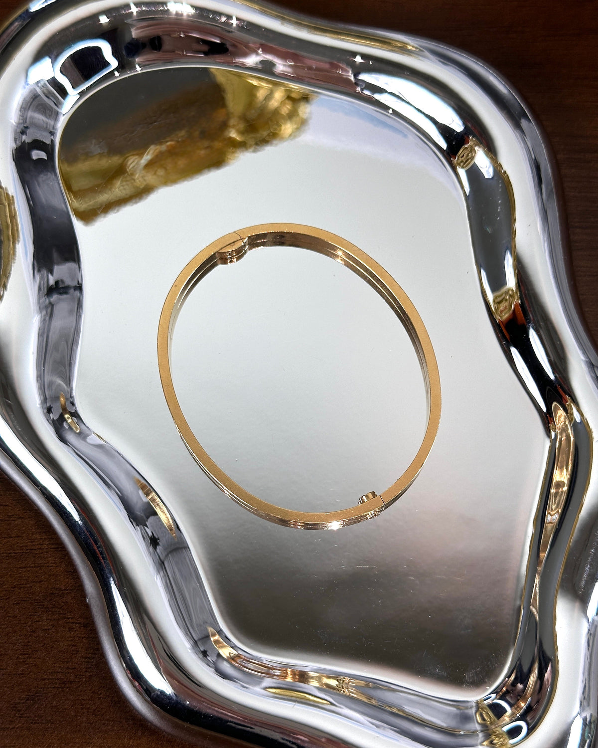 Cartier LOVE Bracelet, classic model, 10 diamonds - Yellow Gold - View 3