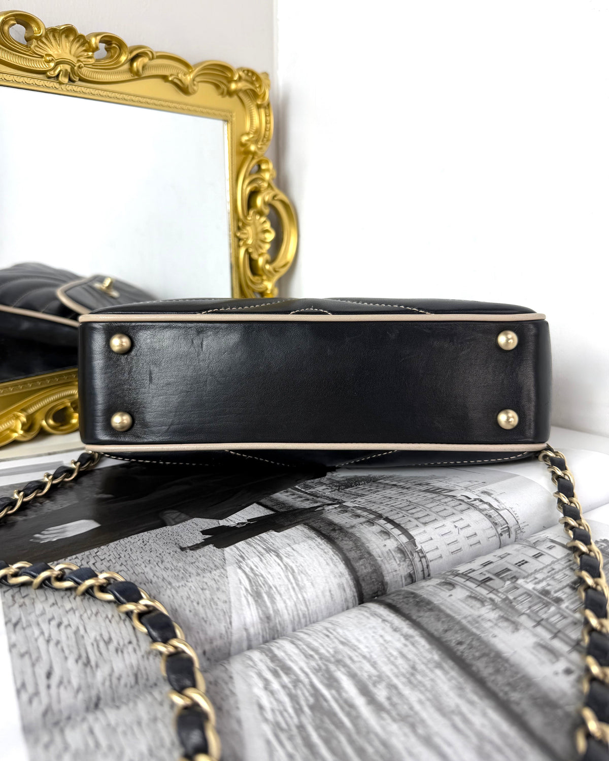 Chanel Bicolor Chevron Contrast Stitch East West Flap Bag - View 5