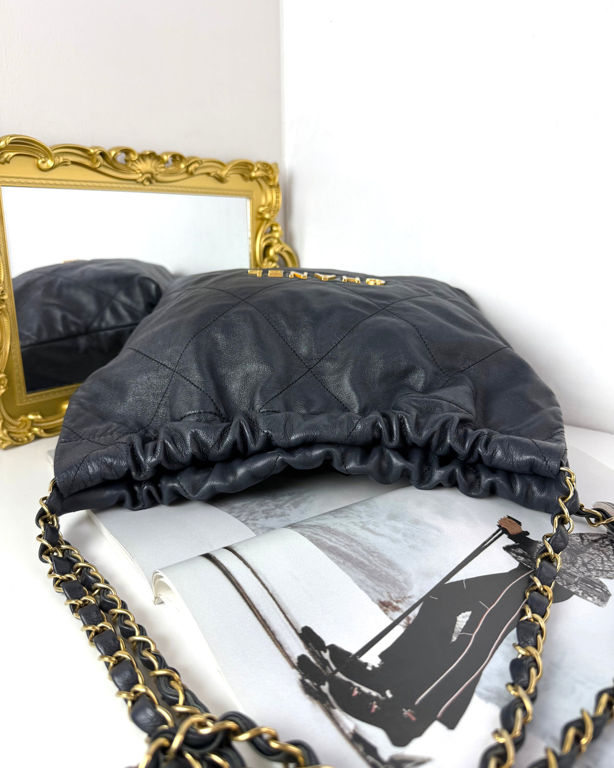 Chanel 22 Handbag - Black With Gold-Tone Metal - View 6