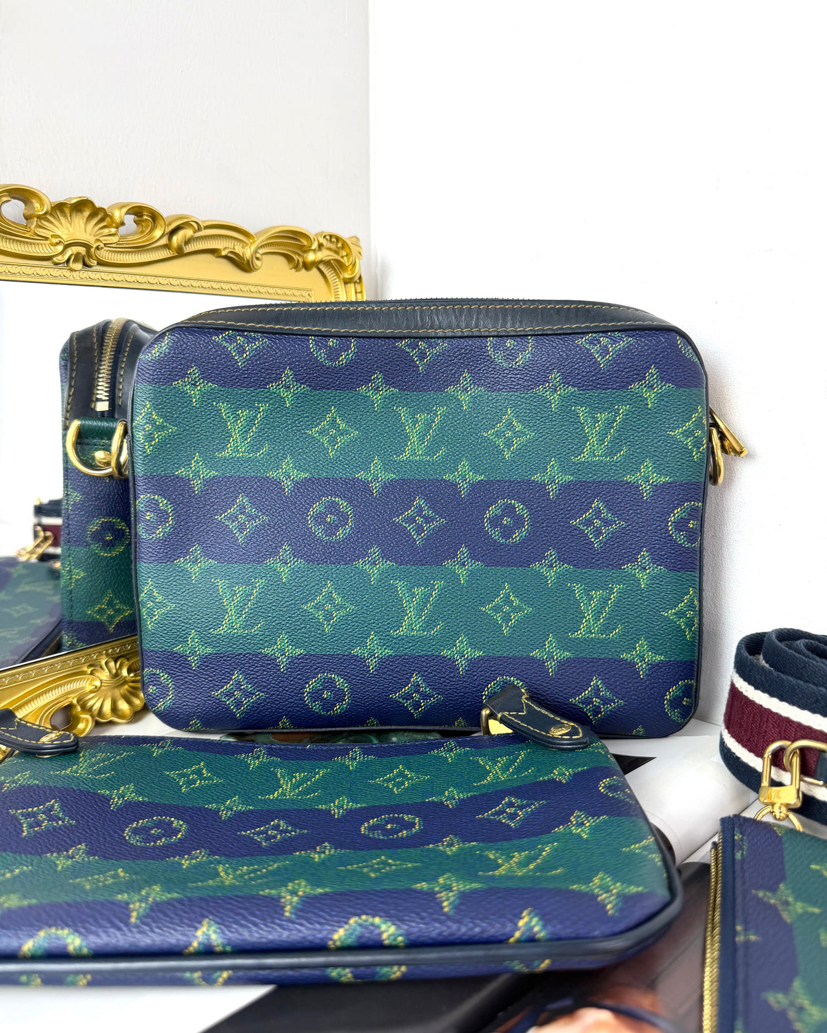 Louis Vuitton Trio Messenger - Blue Stripes - View 2