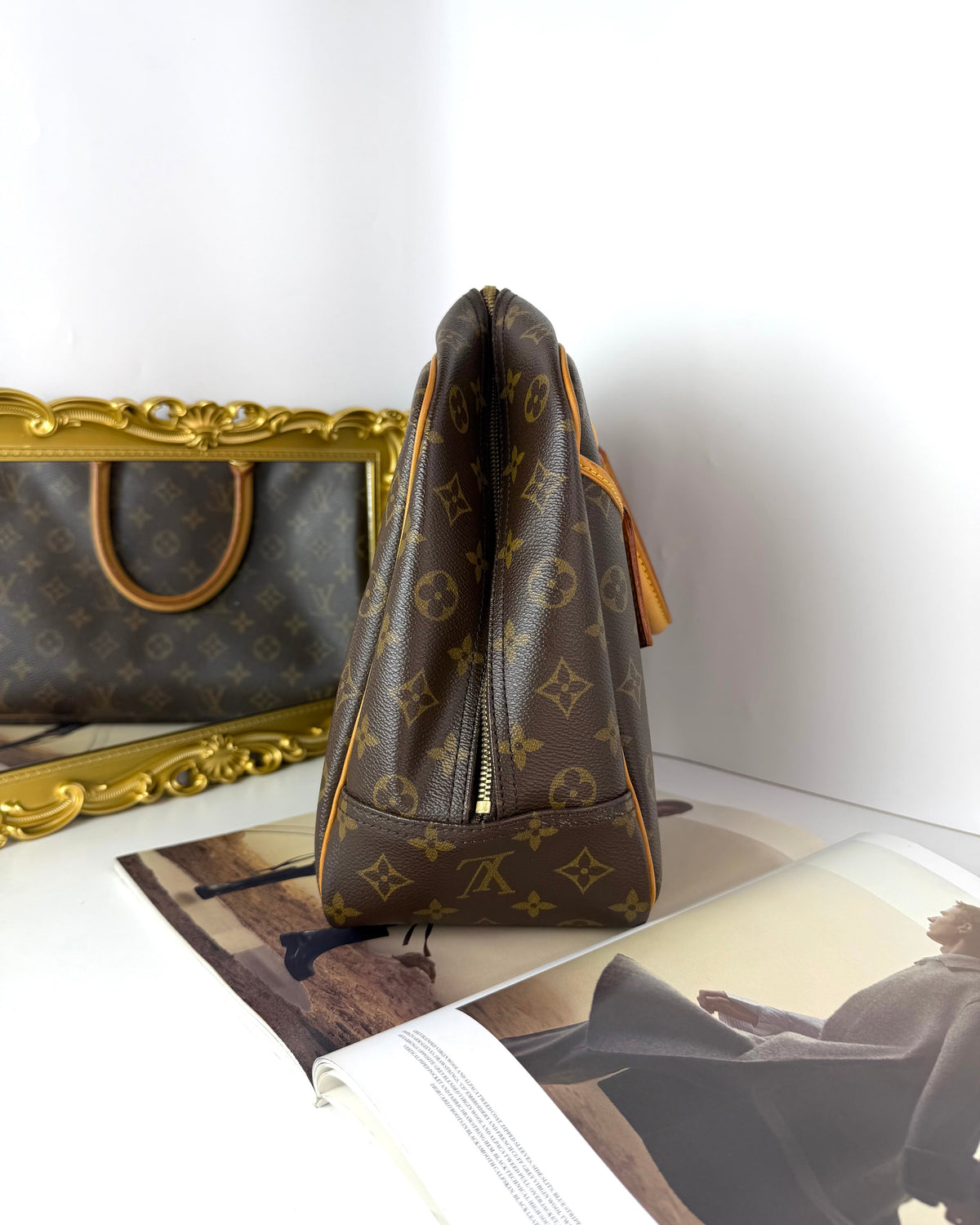 Louis Vuitton Deauville Bag - Brown - View 4