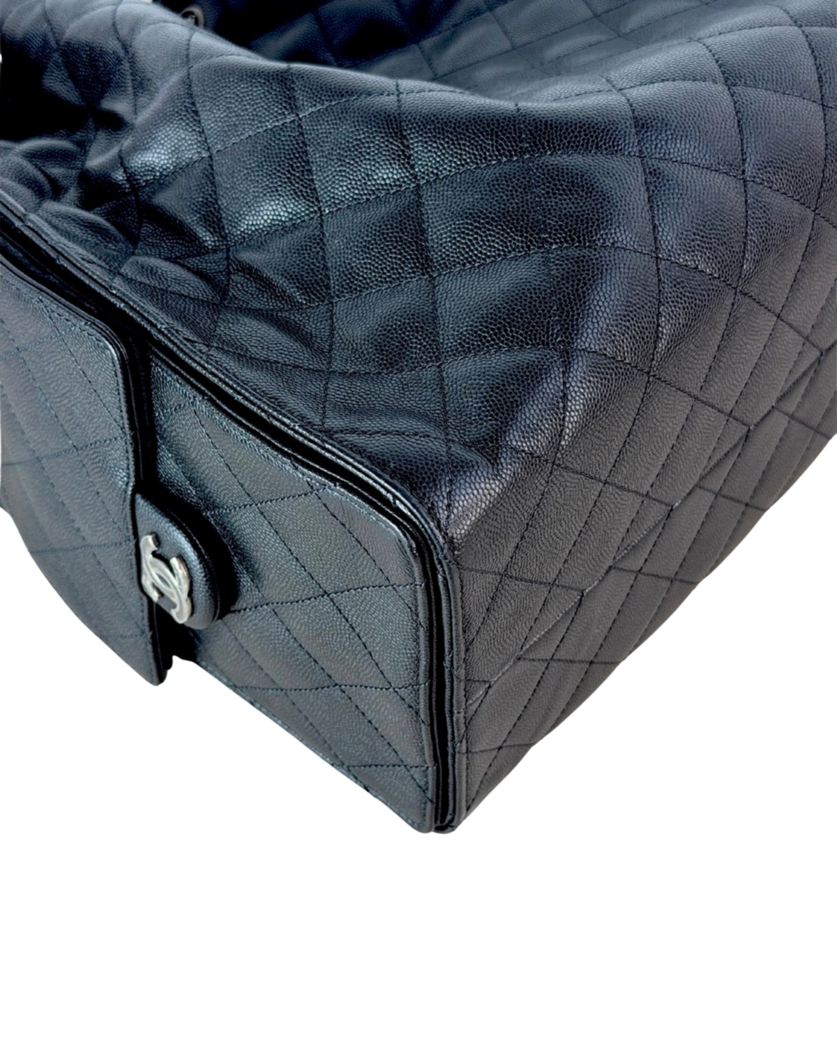 Chanel 25 Large Handbag - Black - View 10