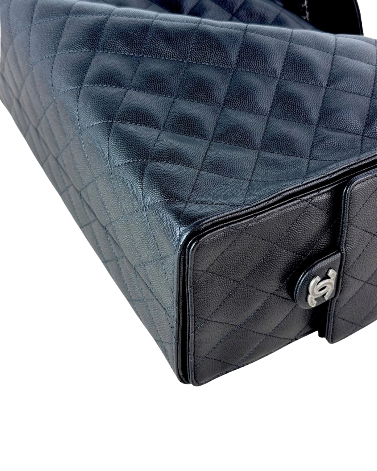 Chanel 25 Large Handbag - Black - View 11