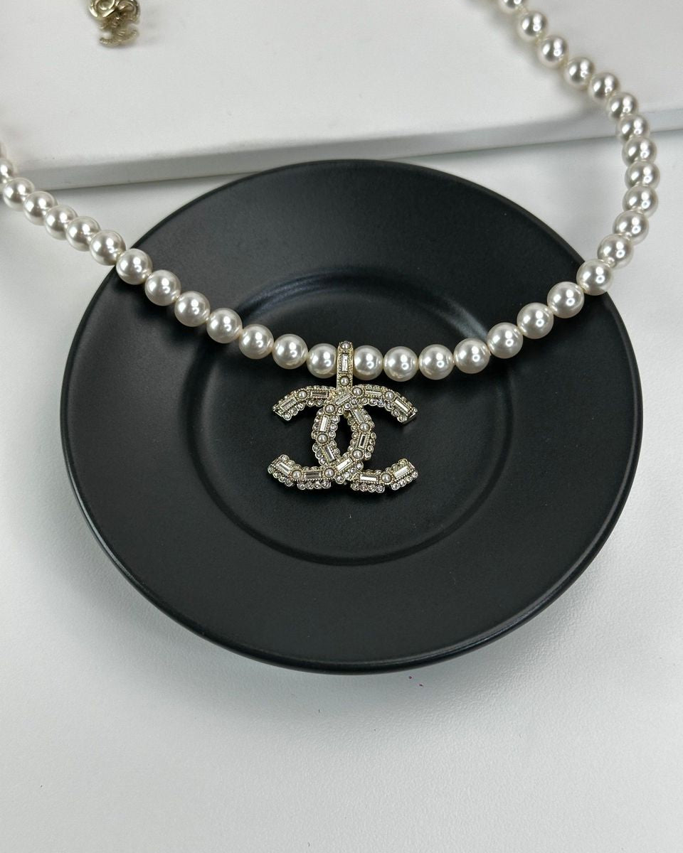 Chanel 32A Pearl Necklace - - - View 1