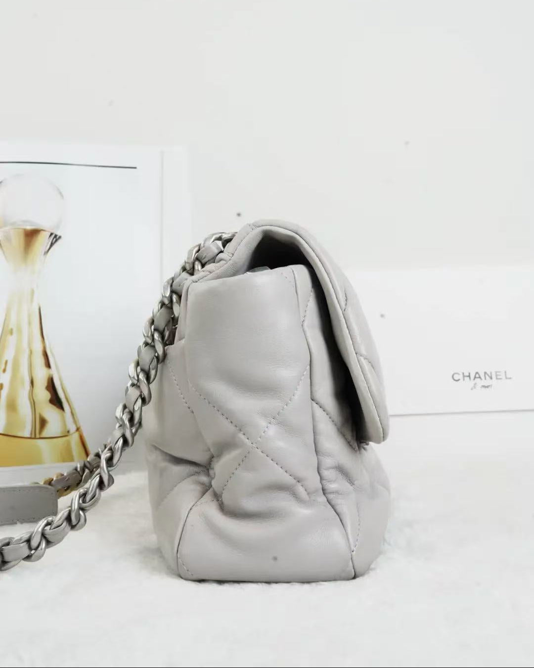 Chanel 19 Bag Medium - Grey - View 4