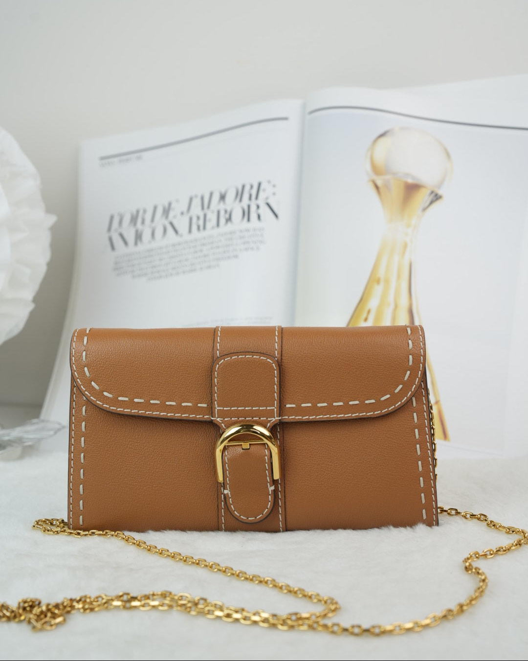 Delvaux Brillant Long Wallet Chain Surpiqué - Vegetal (Tan) - View 1