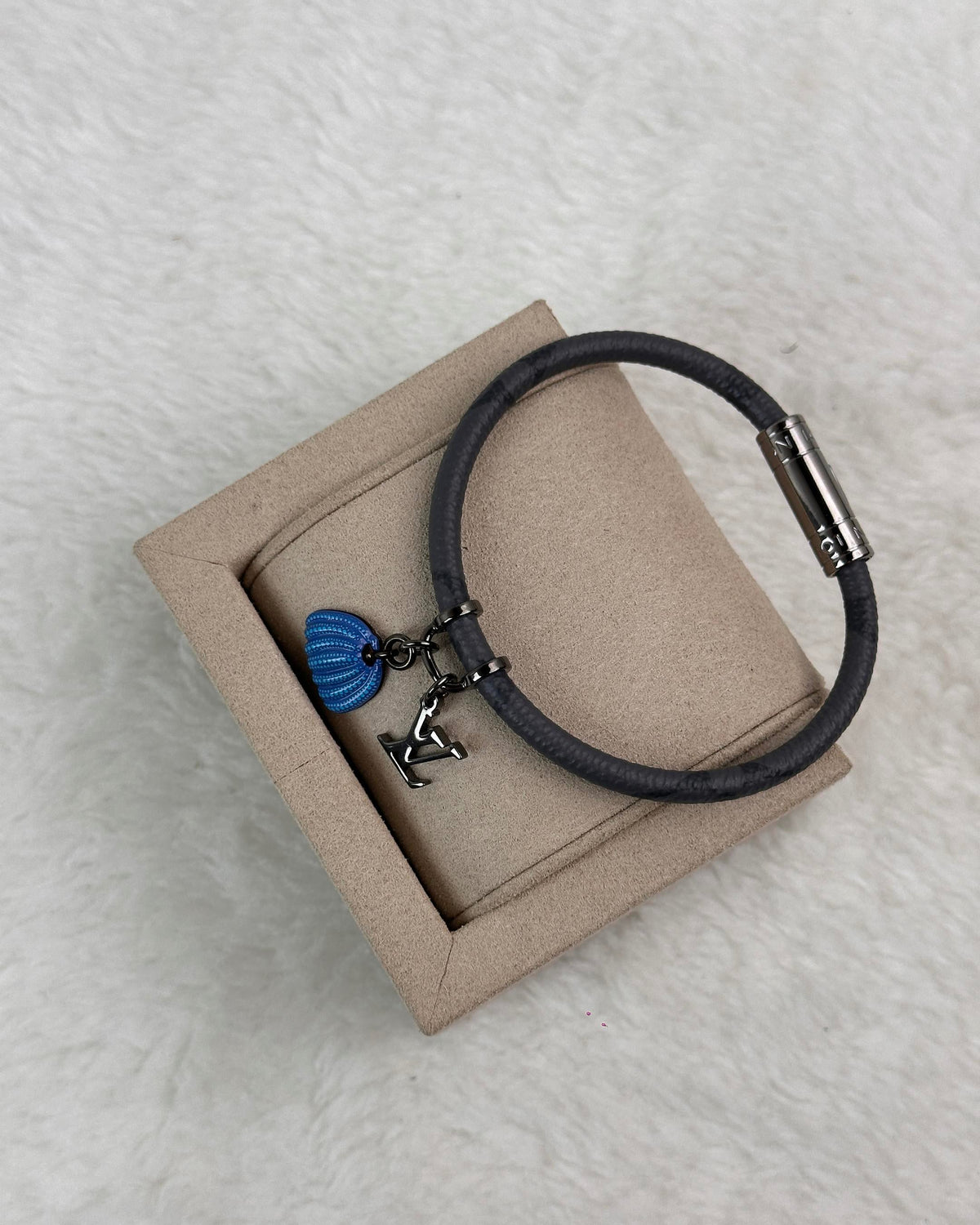Louis Vuitton Yayoi Kusama Charm Bracelet - Grey, Blue - View 2