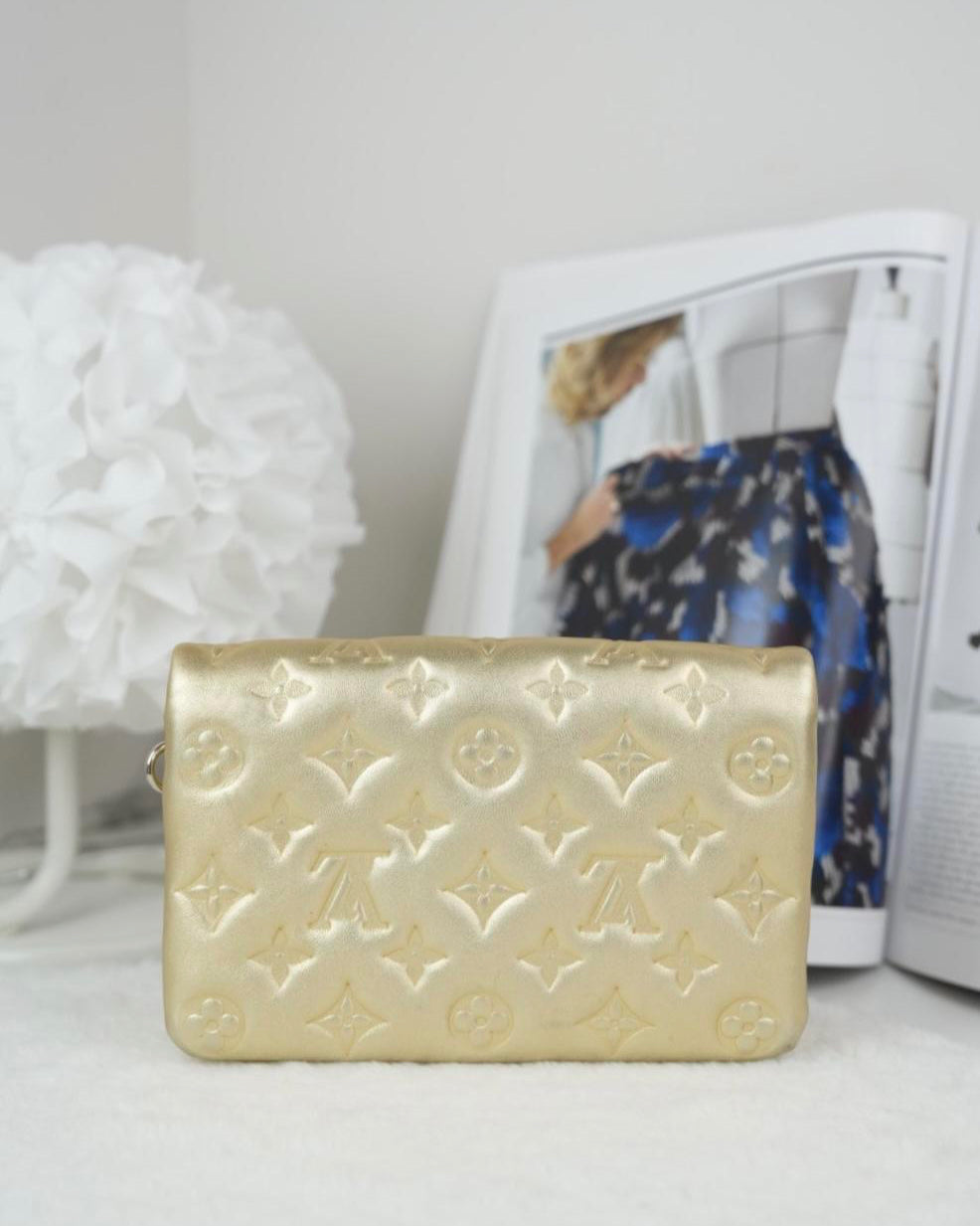 Louis Vuitton Pochette Coussin - Gold - View 2