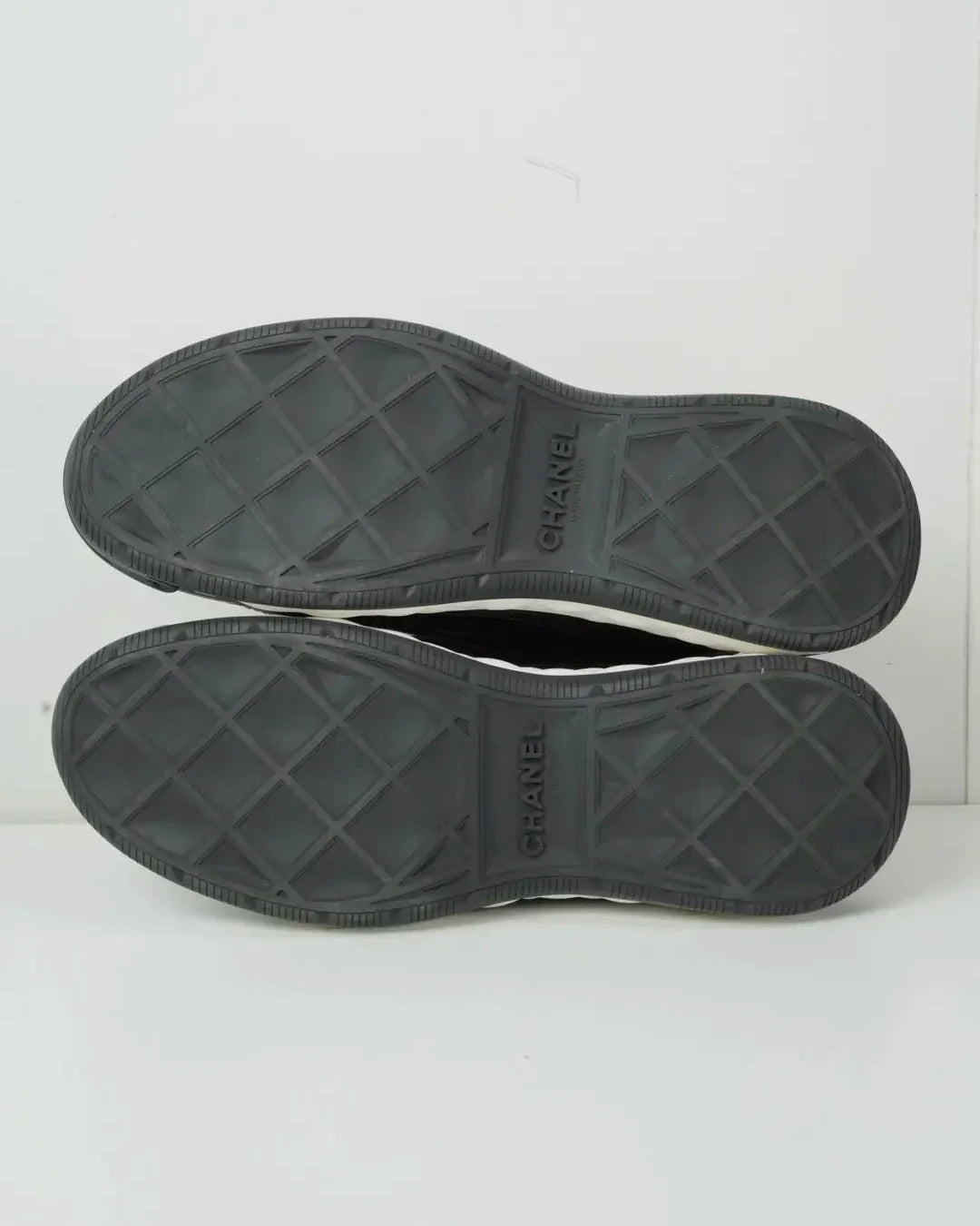 Chanel Mixed Fibres CC Sneakers - Black - View 5