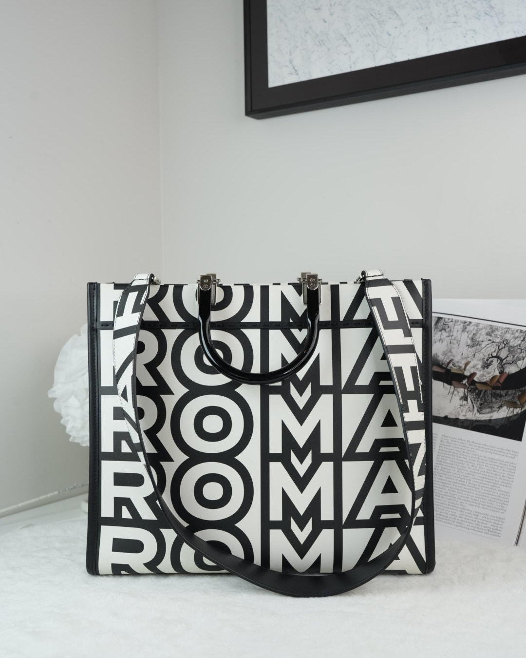 Fendi Sunshine Medium Bag - Black And White - View 1