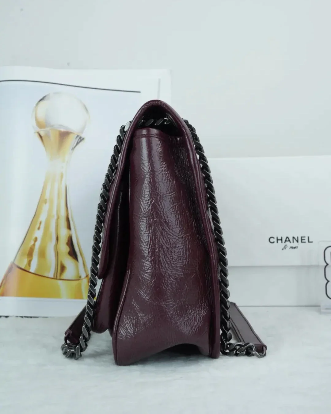 Saint Laurent Niki Medium Chain Bag in Vintage Leather - Burgundy - View 3