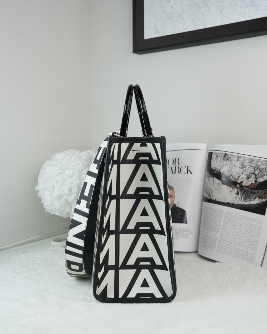 Fendi Sunshine Medium Bag - Black And White - View 3