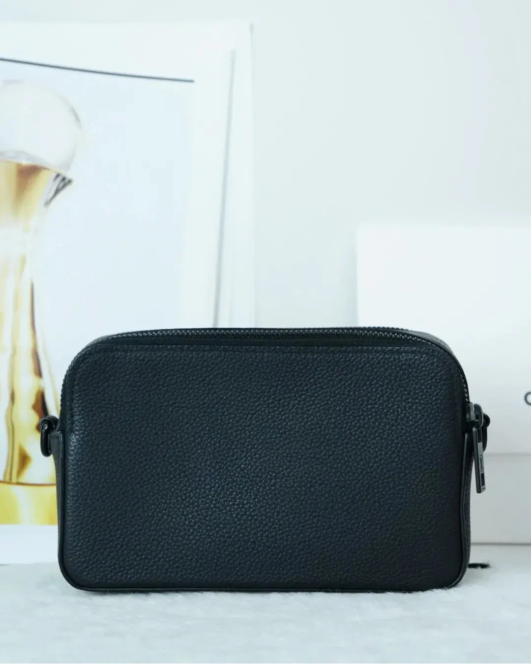 Louis Vuitton Alpha Wearable Wallet - Black - View 2