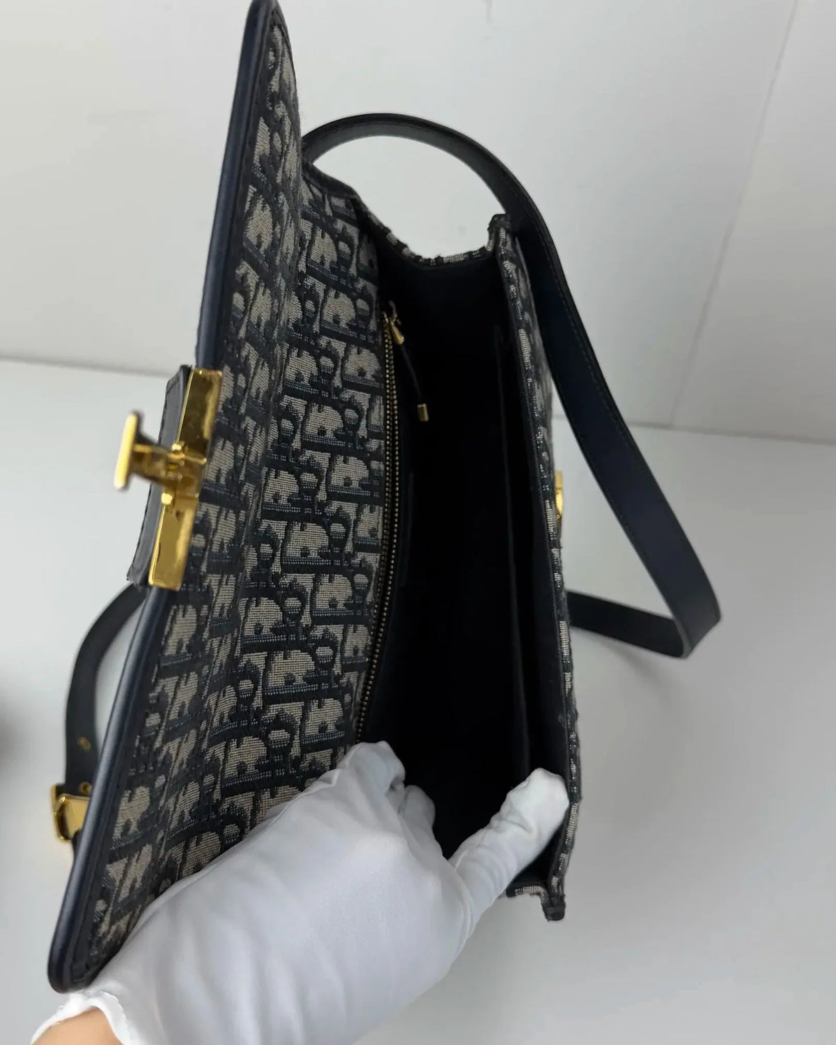 Dior 30 Montaigne Bag - Navy Blue - View 7