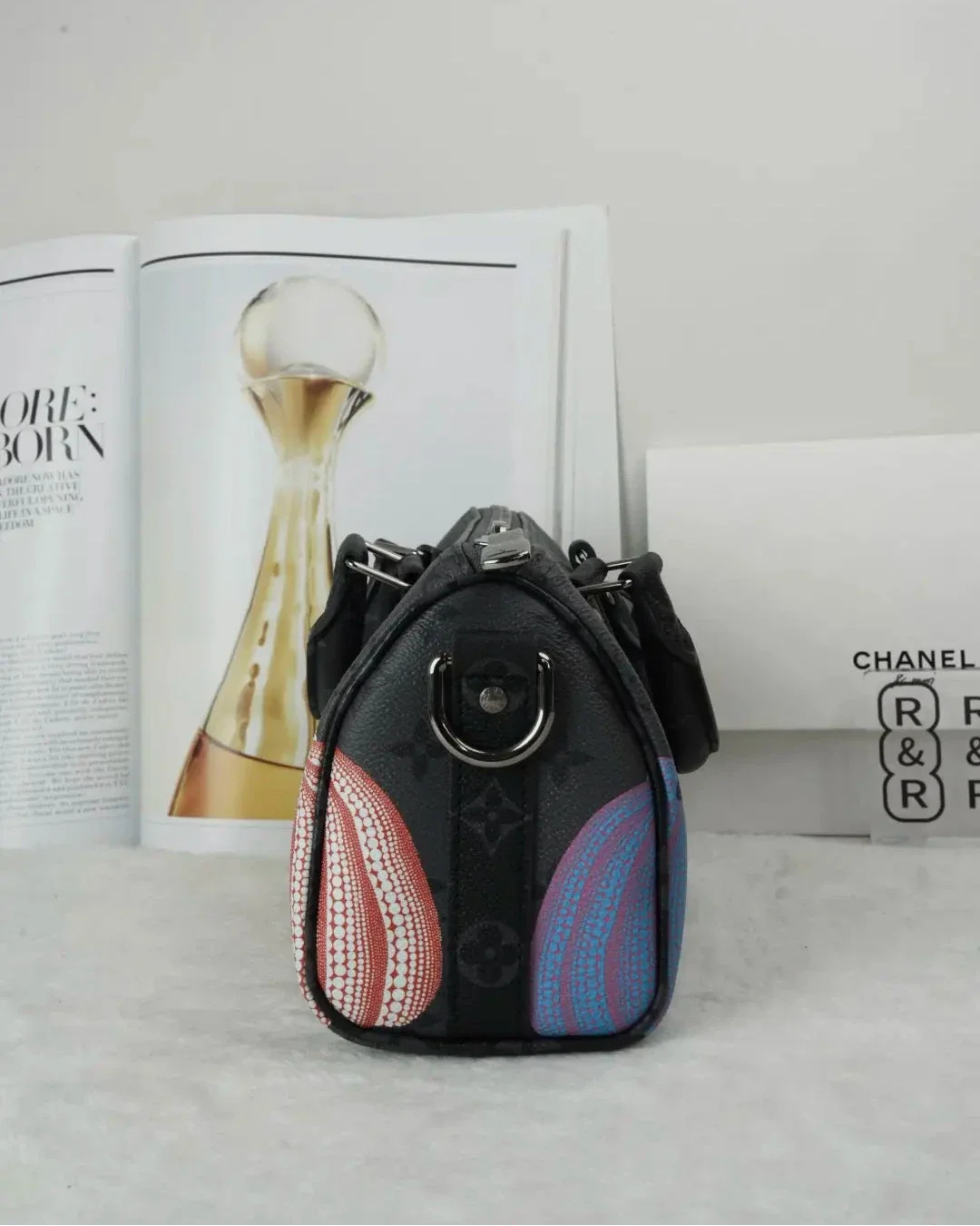 Louis Vuitton Yayoi Kusama Keepall Bandoulière 25 Bag - View 4